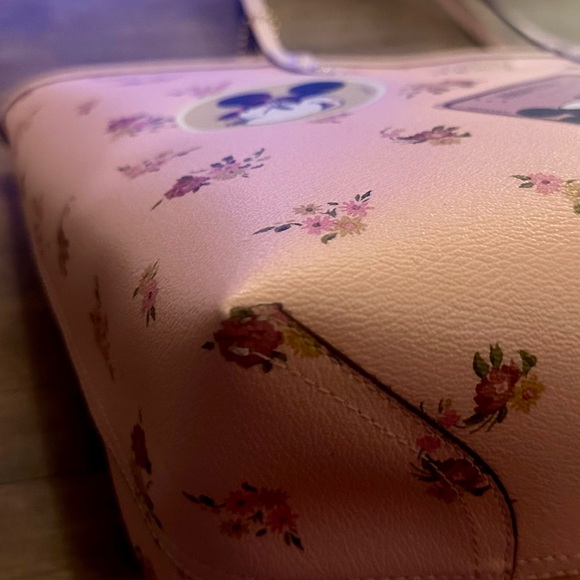 Coach X Disney Reversible Minnie Mouse Pink Patches City Zip Tote Bag Purse - Picture 10 of 16